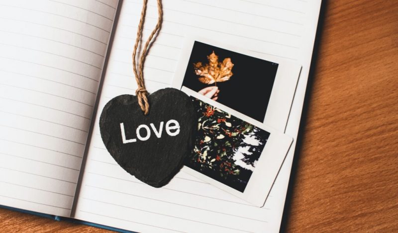 sevgiliye-anlamli-hediye