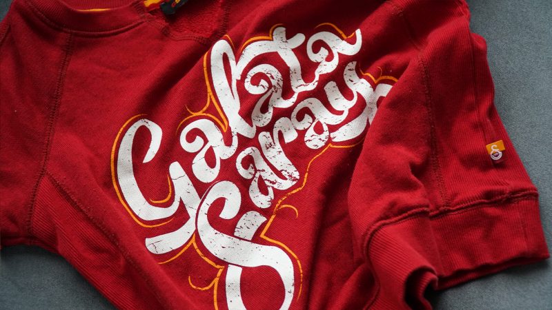 kadin-taraftara-hediye-sweatshirt