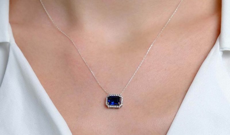 925-ayar-swarovski-ve-baget-safir-tasli-tasarim-kolye-muhiku