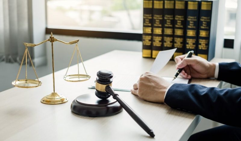 erkek-avukata-alinacak-hediyeler