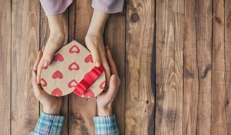 birbirinden-lezzetli-ve-sk-10-cikolatali-sevgililer-gunu-hediyesi