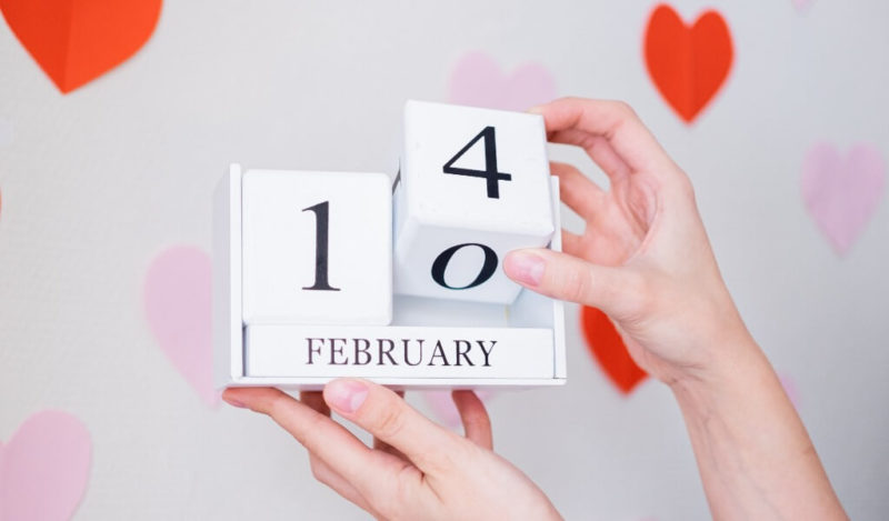 birbirinden-lezzetli-ve-sk-cikolatali-sevgililer-gunu-hediyesi-