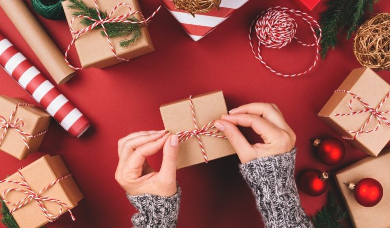 ogretmene-yilbasi-hediyesi-ne-alinir