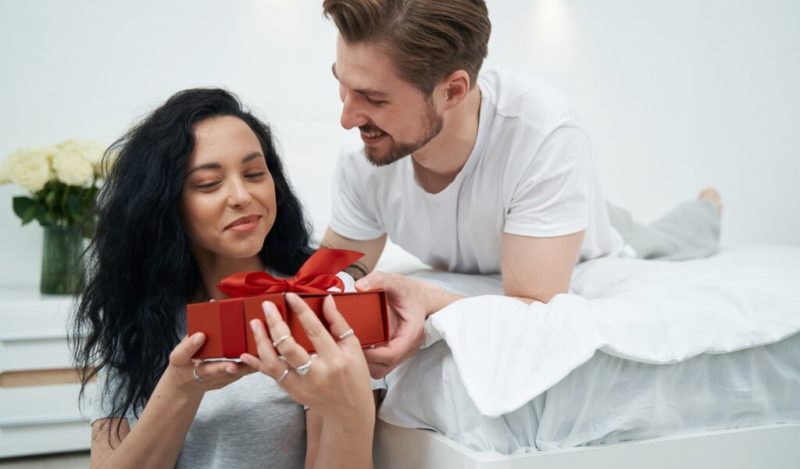 kisiye-ozel-sevgililer-gunu-hediiyesi-nasil-hazirlanir