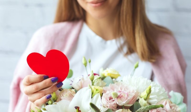 sevgililer-gunu-icin-hediye-notu-nasil-yazilir