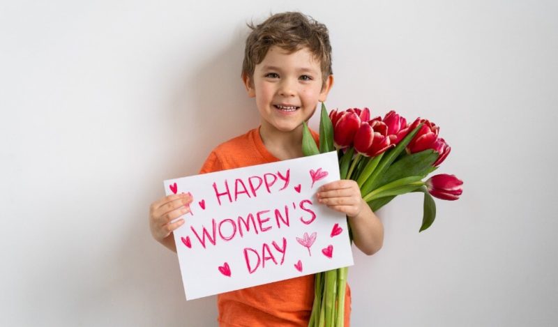 8-marta-ozel-en-anlamli-5-kadinlar-gunu-cicegi