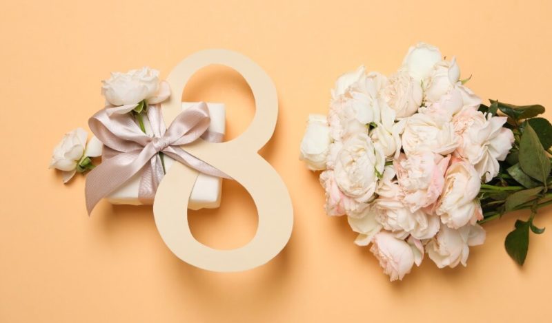 kadinlar-gunu-icin-5-hediye-seti-onerisi