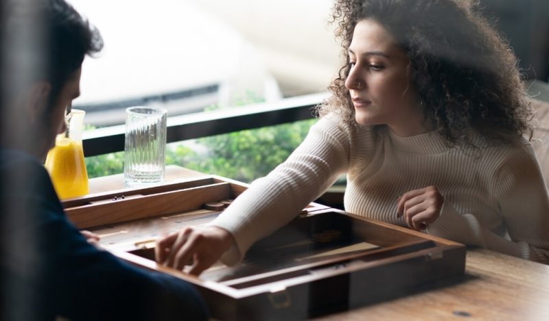 kiz-tavlasi-nasil-oynanir