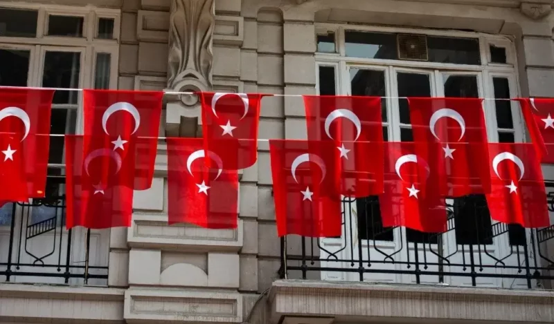 ilker-komurcu-yuzuncu-yil-marsi