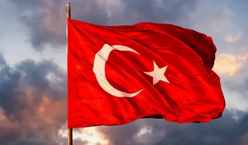 bir-gemi-yanasti-samsuna-cahit-kulebi