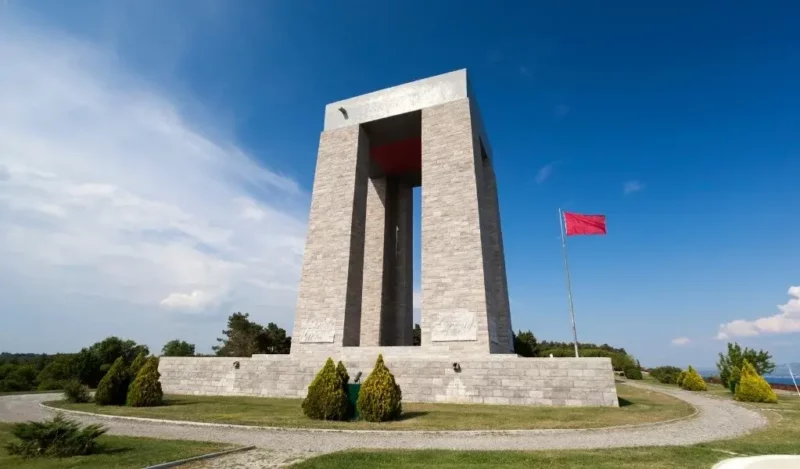 canakkale-faruk-nafiz-camlibel