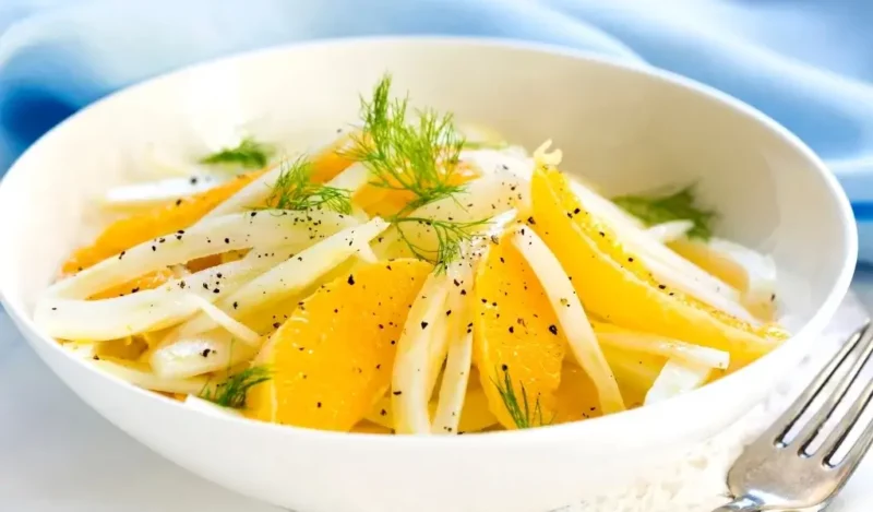 portakalli-rezene-salatasi