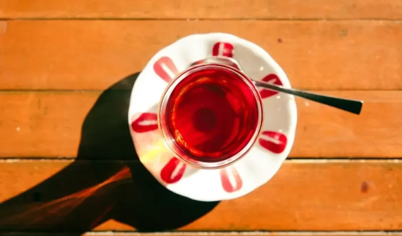 siyah-cay-icmenin-zararlari-nelerdir