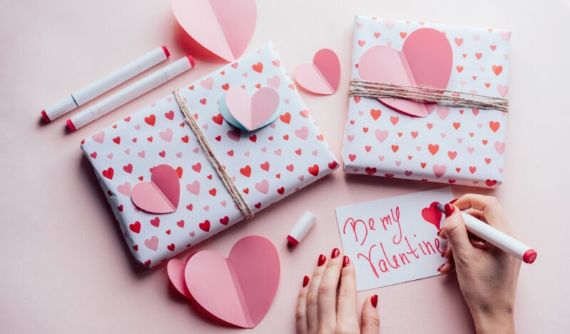 sevgiliye-sasirtici-hediye-notu