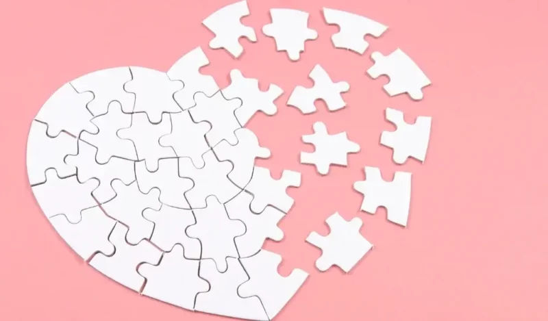 unutmadigin-eski-sevgiliyi-telefona-kaydetme