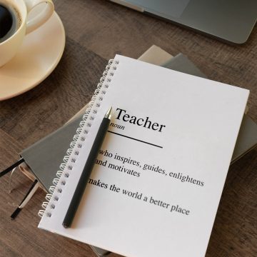 Beyaz Teacher Baskılı Spiralli Defter