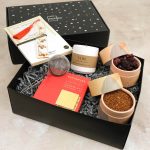 Yakın Arkadaşa Ev Hediyesi Kutusu