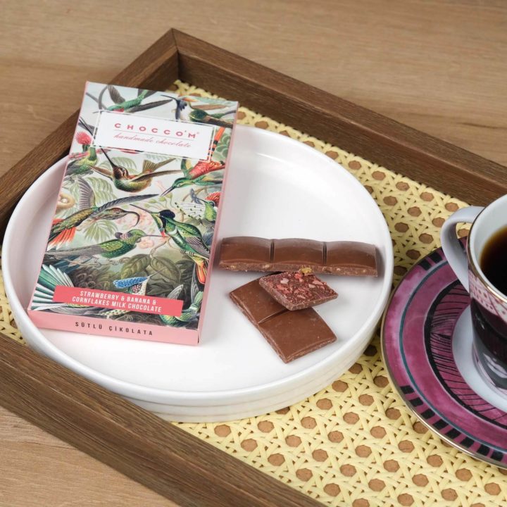 CHOCCO'M El Yapımı Çilek & Muz & Mısır Gevreği Sütlü Çikolata
