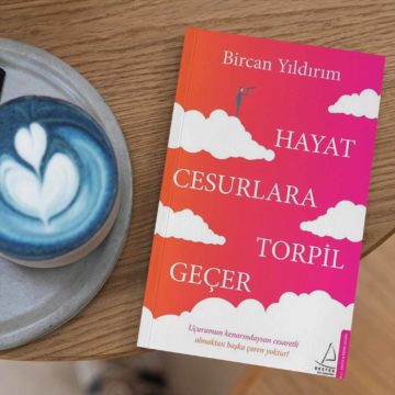 Hayat Cesurlara Torpil Geçer