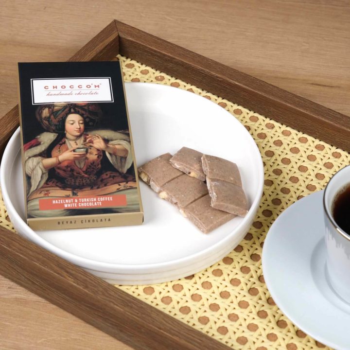 CHOCCOM El Yapımı Türk Kahvesi & Fındık Beyaz Çikolata