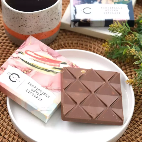 Coschocolate - Yer Fıstıklı Sütlü Çikolata