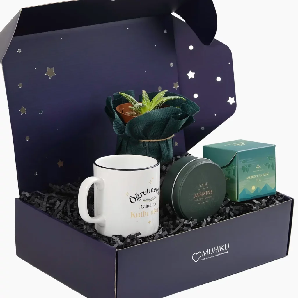 Çay Sever Öğretmene Hediye Kutusu Çay Sever Öğretmene Hediye Kutusu