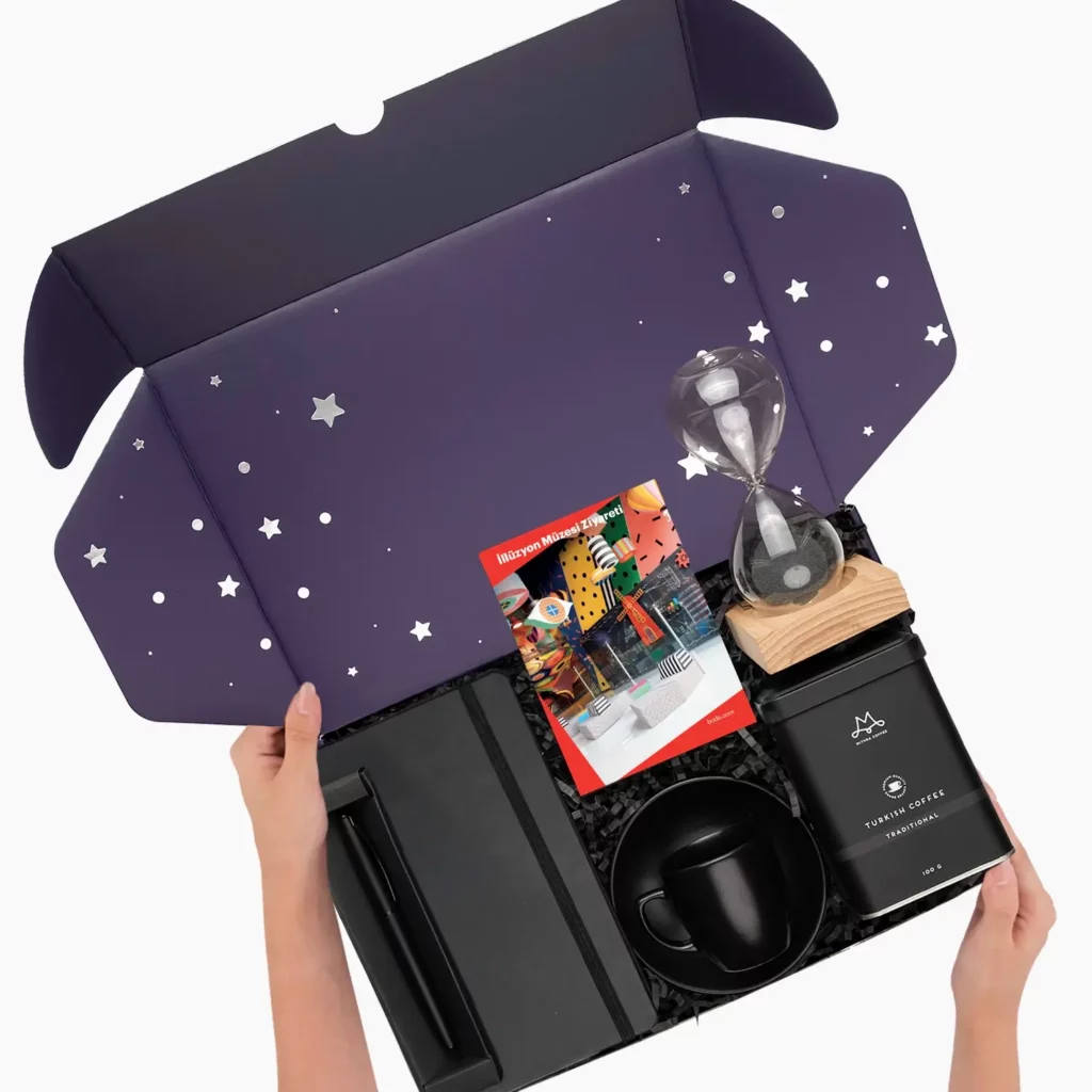 Öğretmene Unutulmaz Hediye Kutusu Öğretmene Unutulmaz Hediye Kutusu