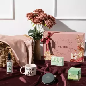 Çiçek Bahçesi Hediye Kutusu