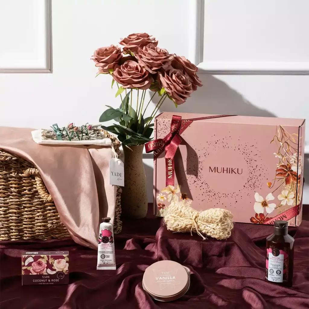 Bakım Günü Hediye Kutusu Bakım Günü Hediye Kutusu