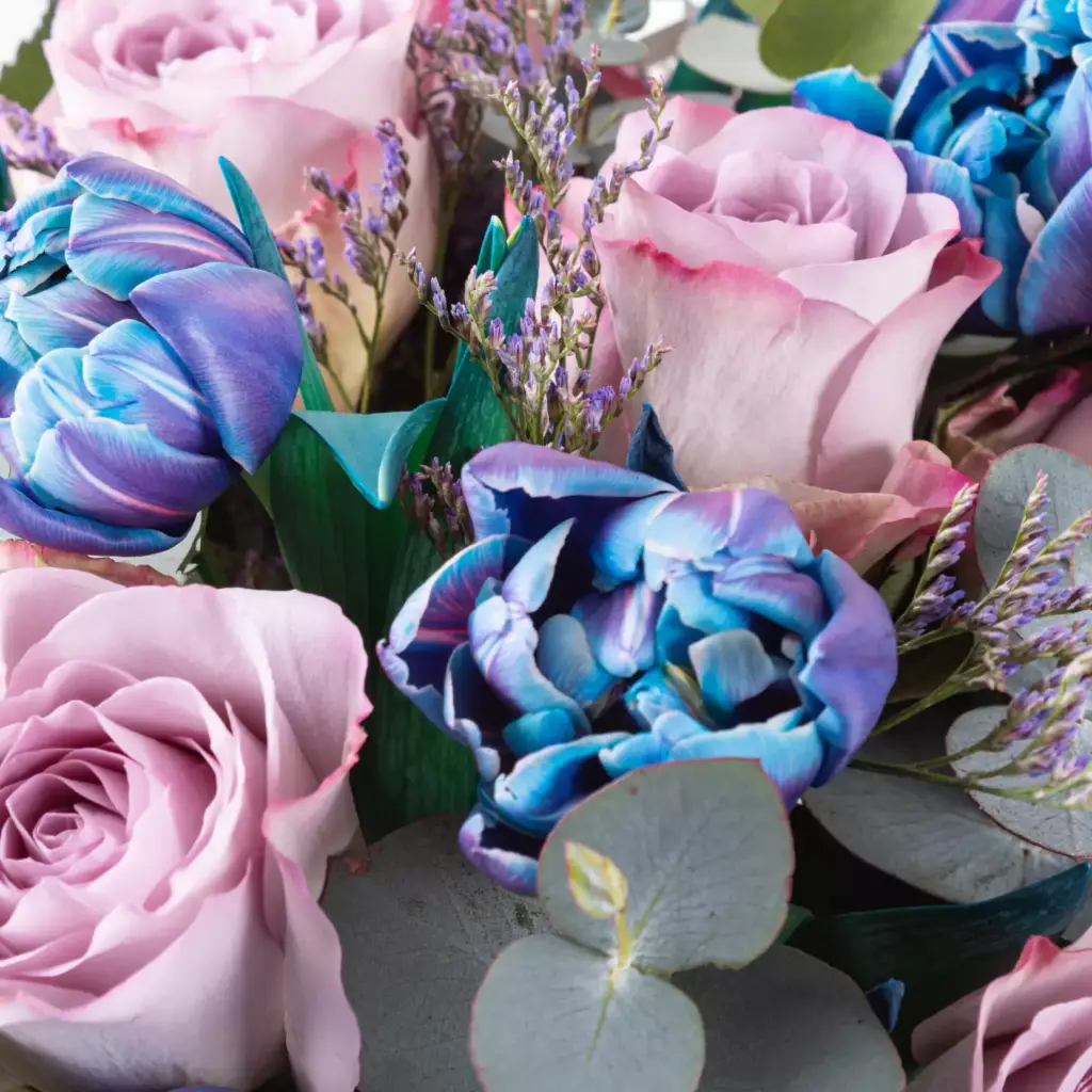 Mistral - Lale ve Gül Çiçek Buketi Mistral - Lale ve Gül Çiçek Buketi