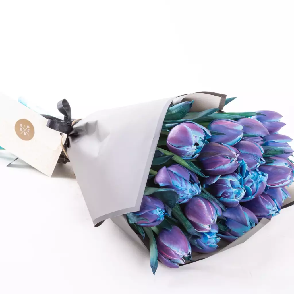 Galaxy of Love - Mavi Mor Renkli Lale Buketi Galaxy of Love - Mavi Mor Renkli Lale Buketi