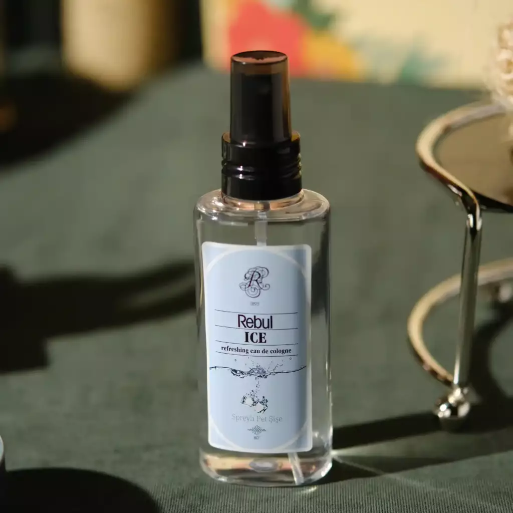 Keyifli Bakım Günü Hediye Kutusu Keyifli Bakım Günü Hediye Kutusu