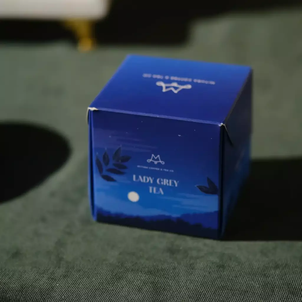 Mavi Esinti Hediye Kutusu Mavi Esinti Hediye Kutusu