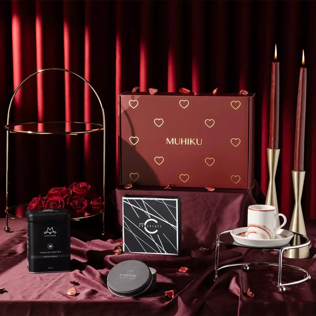 Türk Kahvesi Sever Sevgiliye Hediye Kutusu Türk Kahvesi Sever Sevgiliye Hediye Kutusu