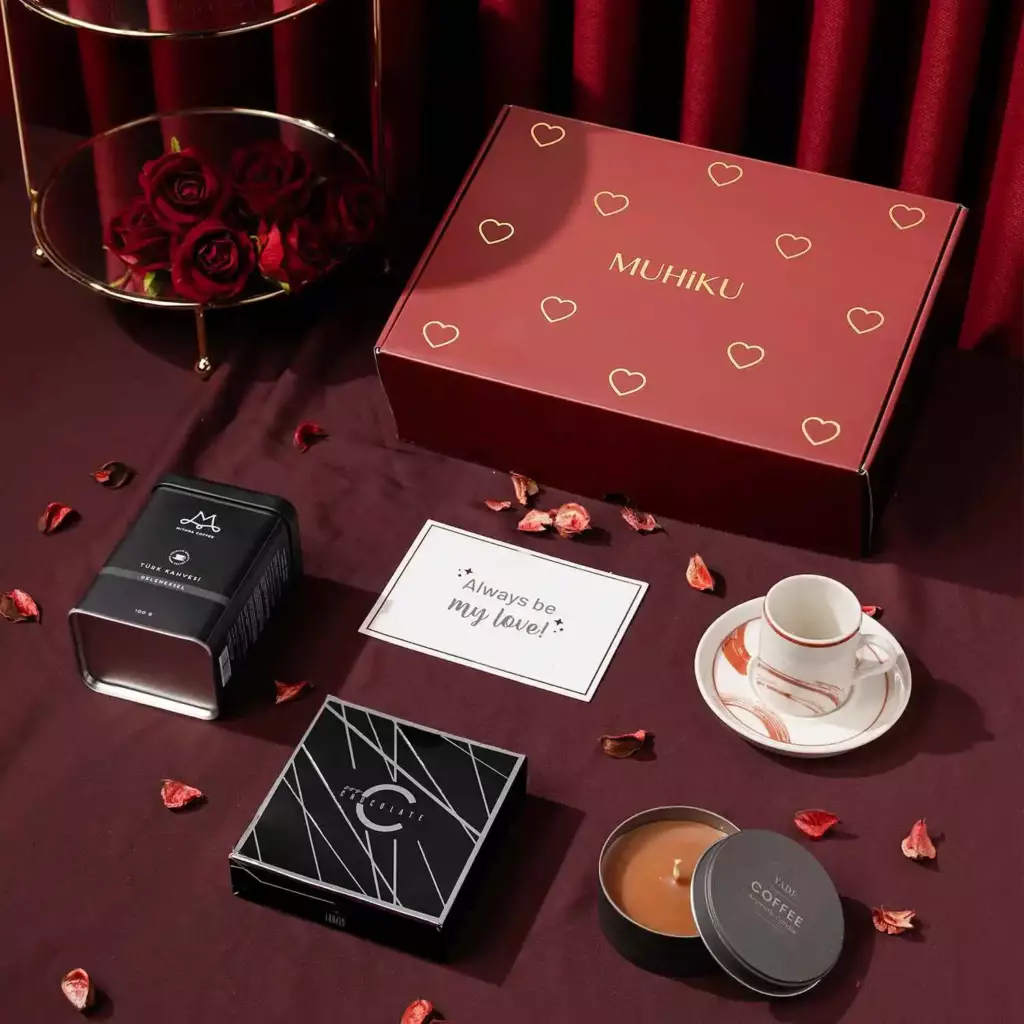 Türk Kahvesi Sever Sevgiliye Hediye Kutusu Türk Kahvesi Sever Sevgiliye Hediye Kutusu