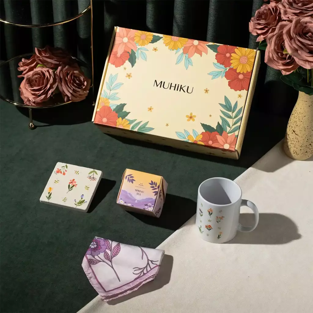 Renkli Sürpriz Hediye Kutusu Renkli Sürpriz Hediye Kutusu