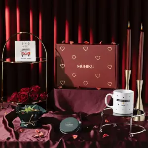 Gülümseten Aşk Hediye Kutusu