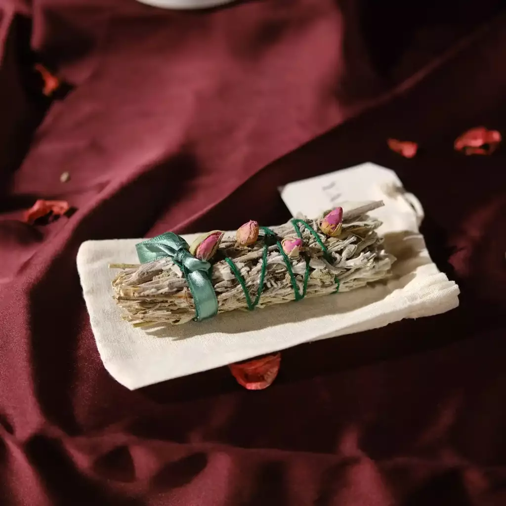 Sevgiliye Sürpriz Hediye Kutusu Sevgiliye Sürpriz Hediye Kutusu