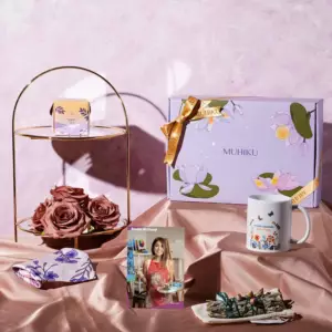 Anneme Sevgi Dolu Hediye Kutusu